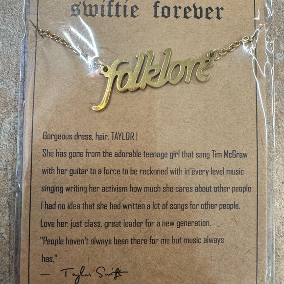 Taylor Swift Folklore Album Chenille Patch Crewneck Sweater & FREE NECKLACE - Picture 4 of 9